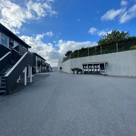 Stor Og Moderne Med Hoy Standard Og Flott Utsikt, 2 Soverom Lejlighed *